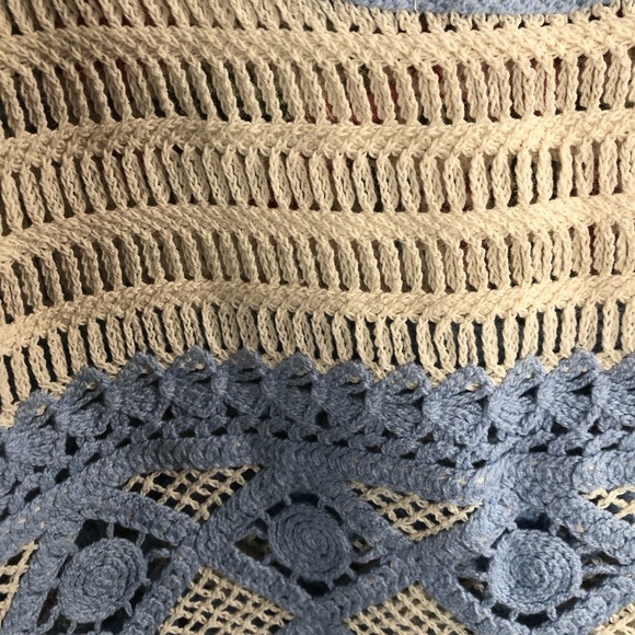 Cute retro crochet top by Julia by Love - Picture 4 of 9